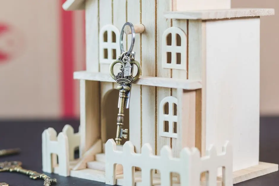 What to do if you break your house key in the lock